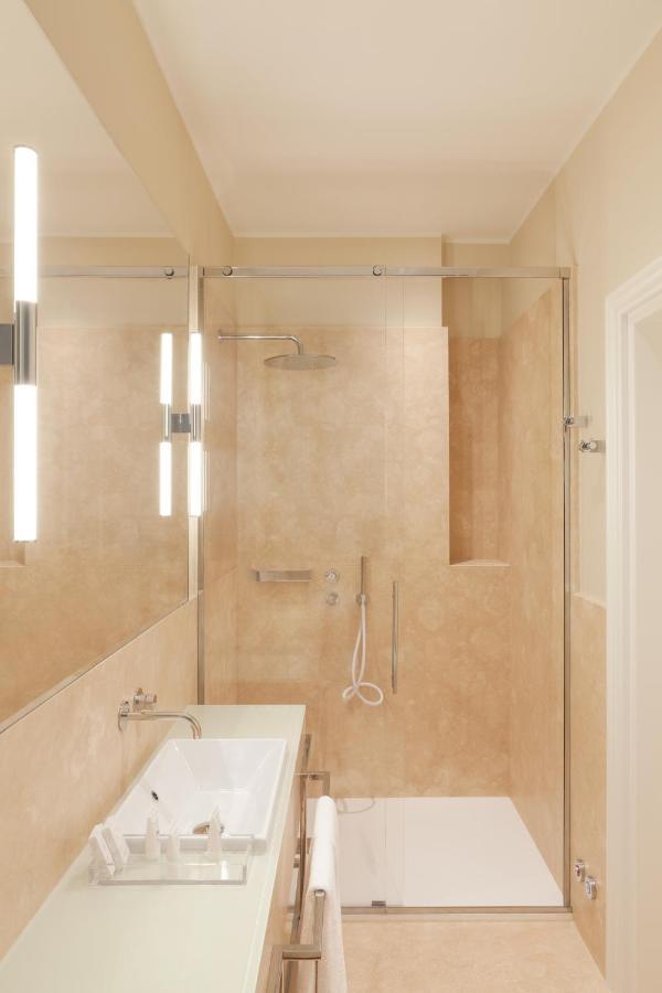 Amabilia Suites Milánó Kültér fotó